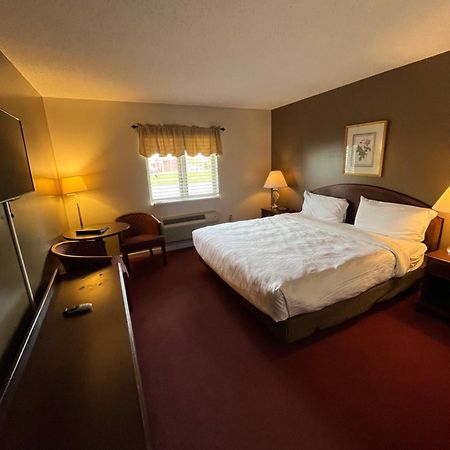Webb'S Hotel Mayville 외부 사진