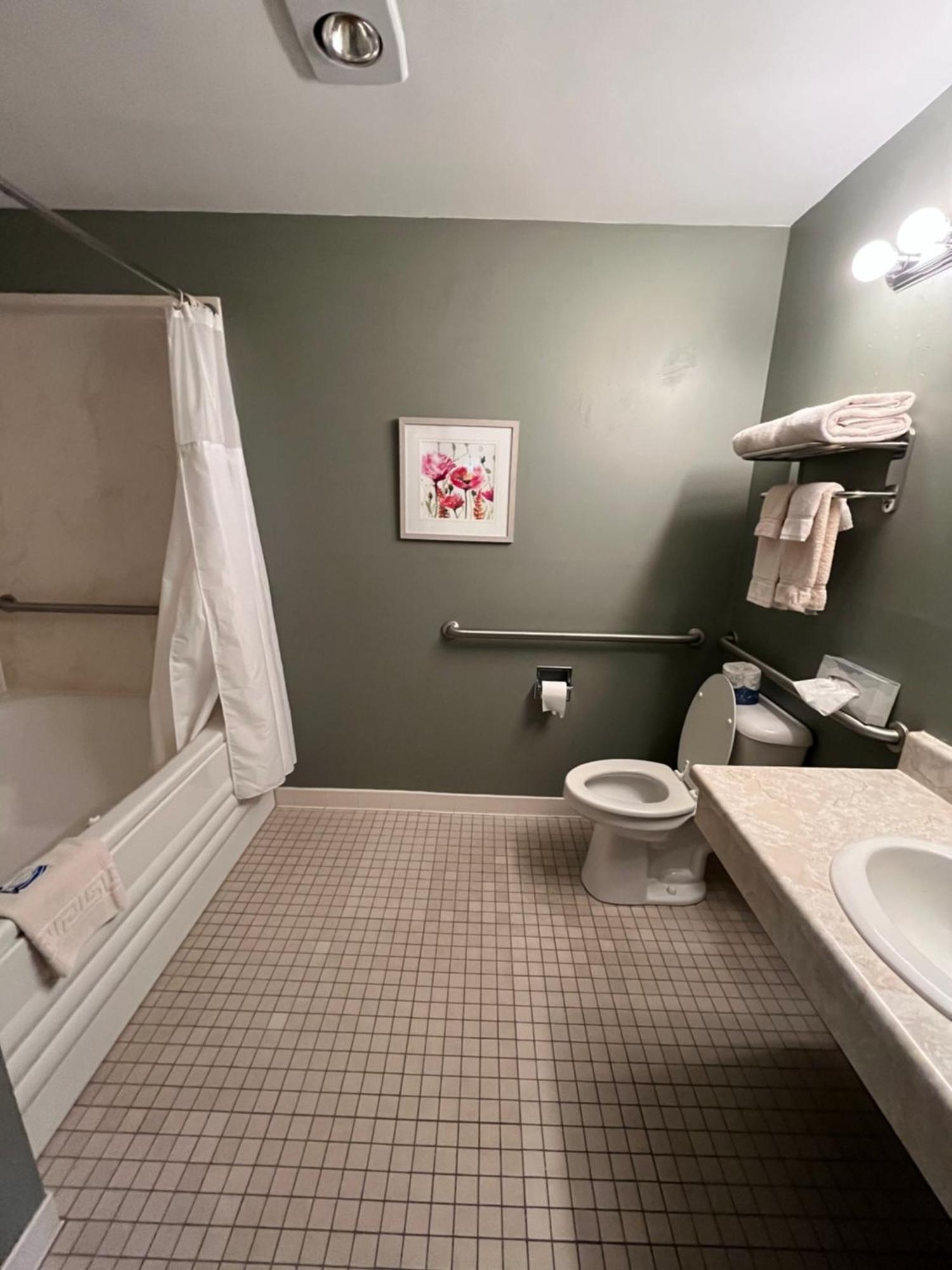 Webb'S Hotel Mayville 외부 사진
